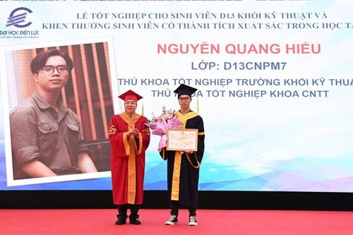 Trường Đại học Điện lực trao bằng tốt nghiệp cho 576 sinh viên