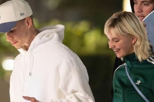 Gia đình cựu danh thủ David Beckham: Con trai thứ hai đính hôn bạn gái người mẫu?