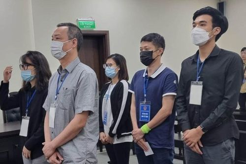 Phạt tù doanh nhân buôn bán hàng cấm ở Hà Nội