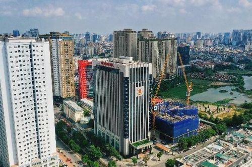 Thủ tướng chỉ đạo giảm lãi suất cho vay, thuế VAT, tiền thuê đất