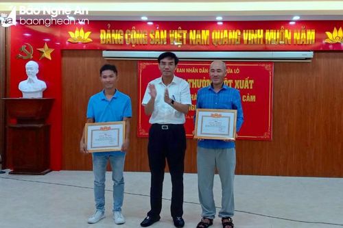 Thị xã Cửa Lò khen thưởng đột xuất 2 cá nhân dũng cảm cứu người đuối nước