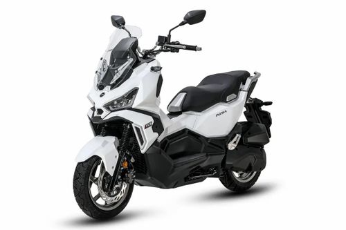 Cận cảnh xe tay ga thể thao 125 phân khối, phanh ABS 2 kênh, giá 92 triệu đồng