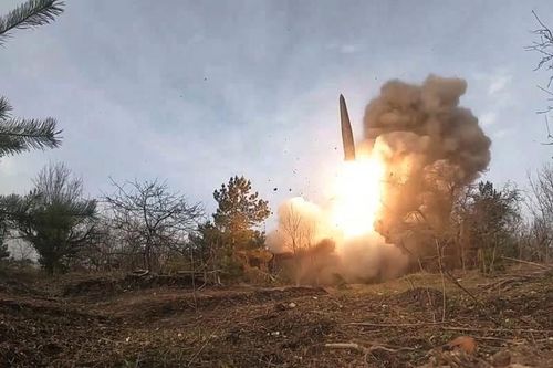 Nga công bố video sử dụng tên lửa đạn đạo Iskander-M tấn công lực lượng Ukraine ở Donetsk