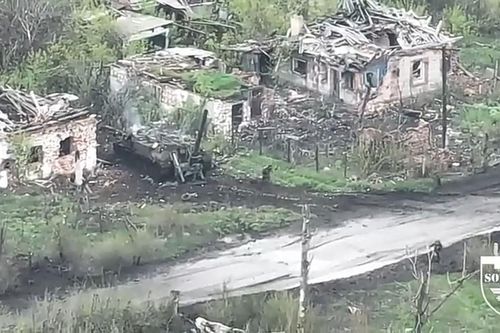 Quân đội Ukraine tuyên bố phá hủy một khẩu cối tự hành 2S4 ' Hoa Tulip ' của Nga tại vùng Donetsk