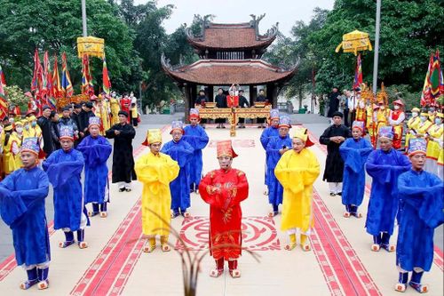 Lễ giỗ Đức Quốc Tổ Lạc Long Quân và dâng hương tưởng niệm Tổ Mẫu Âu Cơ
