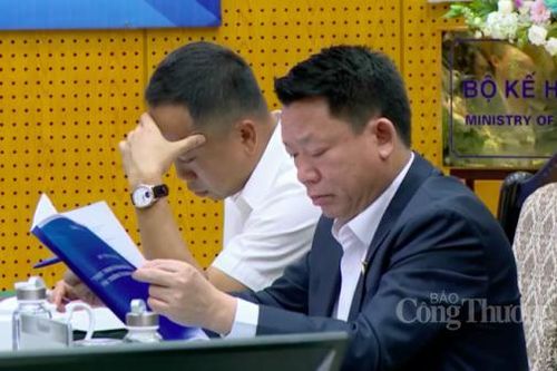 Thị trường tài chính tiêu dùng: Tiềm năng lớn nhưng bộc lộ nhiều bất ổn