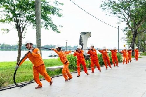 PC Thừa Thiên Huế: Đảm bảo cung ứng điện dịp lễ Giỗ tổ Hùng Vương, 30/4 và 1/5
