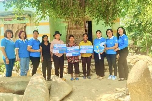 Hội Liên hiệp Phụ nữ Khối Nội thành I: Tổ chức chương trình 'Đồng hành cùng phụ nữ biên cương' tại Khánh Vĩnh