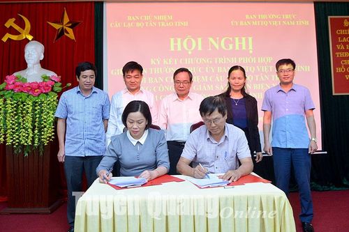 Ban Thường trực Ủy ban MTTQ tỉnh ký kết chương trình phối hợp với Câu lạc bộ Tân Trào