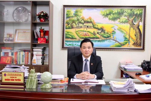 Thẩm phán mẫu mực, đóng góp vào phong trào thi đua của hệ thống TAND