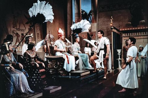 Lễ kỷ niệm 30 năm trị vì của Pharaon Ai Cập xa xỉ cỡ nào