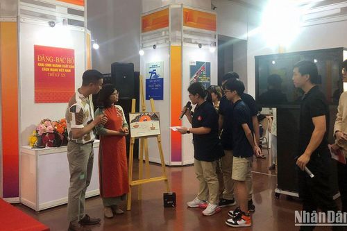 Tháng 'lễ hội' của sách