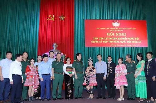 Đại tướng Lương Cường tiếp xúc cử tri vùng cao biên giới tỉnh Thanh Hóa