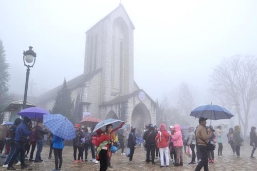 Rét 'nàng Bân', Sa Pa lạnh như mùa đông