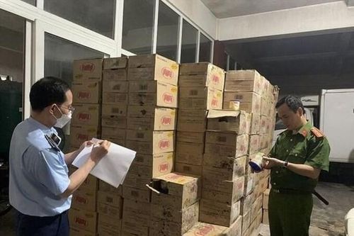 Doanh nghiệp Kem Tràng Tiền số 10 dùng nguyên liệu 'hết date'