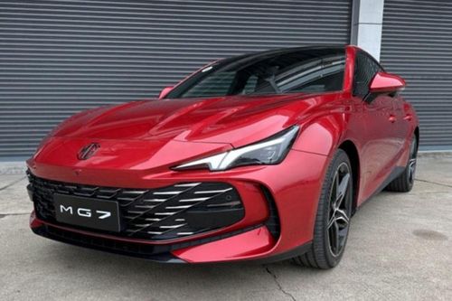 MG7 2023 từ 750 triệu 'rục rịch' về Việt Nam - Kia K5 dè chừng