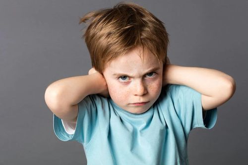 5 bước cha mẹ nên làm để giúp con tự giác nhận lỗi