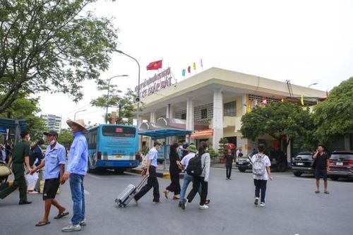Phục vụ tốt người dân đi lại và phòng chống dịch COVID-19 dịp nghỉ lễ 30/4 - 1/5