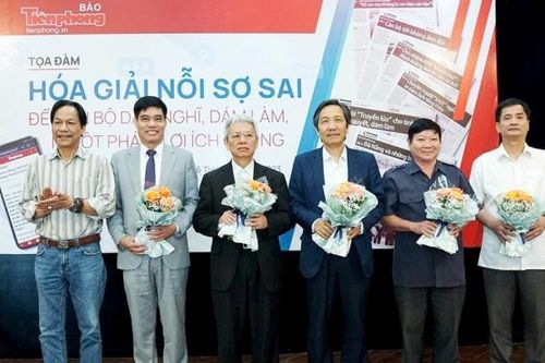 Báo Tiền Phong tổ chức tọa đàm về bảo vệ cán bộ dám nghĩ, dám làm, dám đột phá