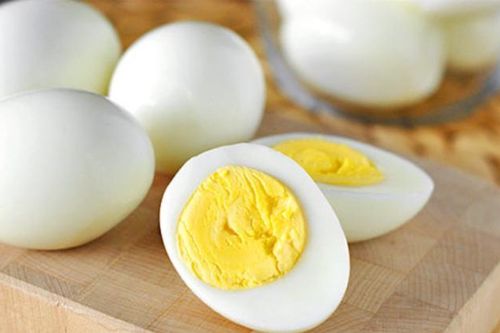 Trứng có nhiều tác dụng nhưng ai không nên ăn?