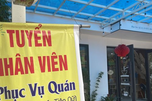 Gần nghỉ lễ, nhà hàng ở Hạ Long 'đau đầu' vì thiếu nhân viên