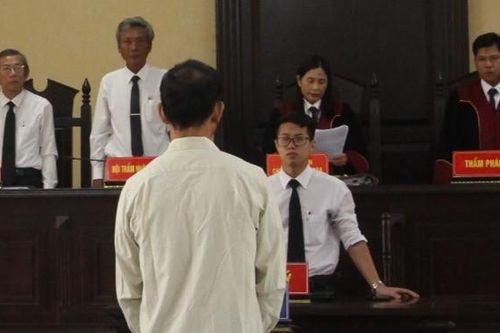 Người đàn ông bị phạt 13 năm tù do xâm hại tình dục con gái người tình