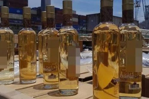 Mexico phát hiện gần 10 tấn ma túy đá dạng lỏng giấu trong hàng nghìn chai rượu