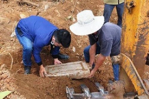 Xây mới lăng mộ vợ vua Tự Đức sau gần 6 năm bị san ủi