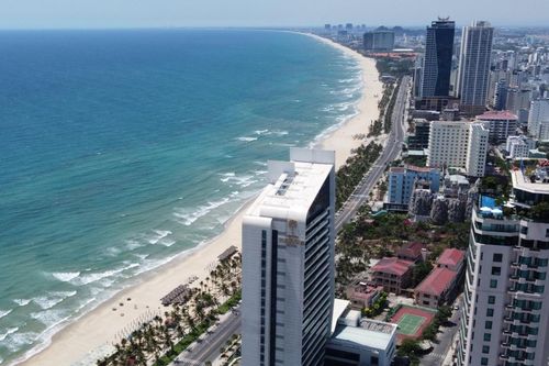 Lễ 30/4-1/5: Nhiều khách sạn gần kín phòng, tăng thêm tàu hỏa đến Đà Nẵng