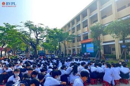 Phiên tòa giả định tuyên truyền pháp luật về phòng chống ma túy cho học sinh