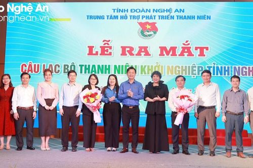 Shark Liên làm Chủ tịch danh dự Câu lạc bộ Thanh niên khởi nghiệp tỉnh Nghệ An