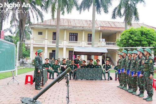 Kiểm tra, nắm bắt tình hình lực lượng pháo binh tại Bộ Chỉ huy Quân sự tỉnh Nghệ An