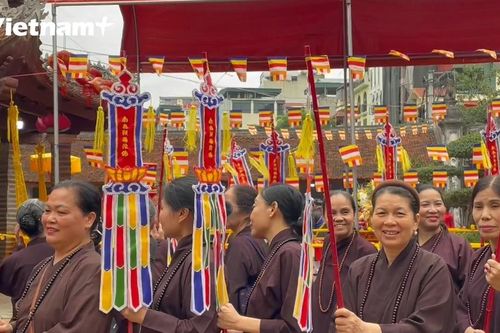 Lễ Hội chùa Láng - Nơi gìn giữ và phục dựng những nét đẹp cổ xưa