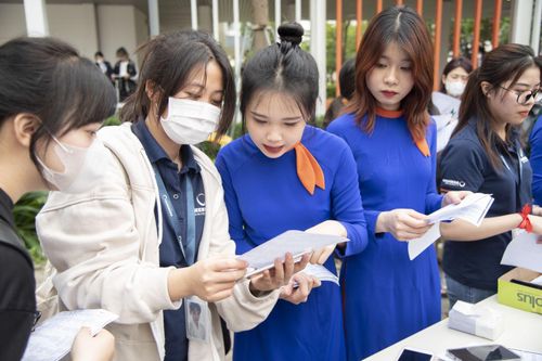 Hàng nghìn sinh viên được tiếp cận việc làm với doanh nghiệp