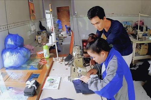 Tỏa sáng giữa đời thường