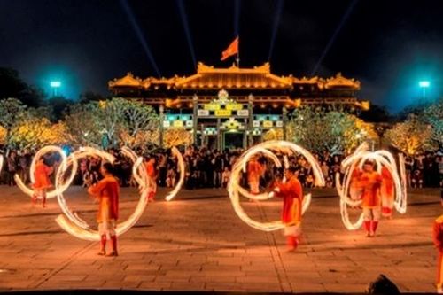 Đại Nội Huế mở cửa miễn phí ban đêm phục vụ du khách tham quan triển lãm
