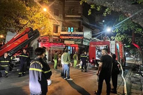 Cháy lớn tại phố cổ Hà Nội