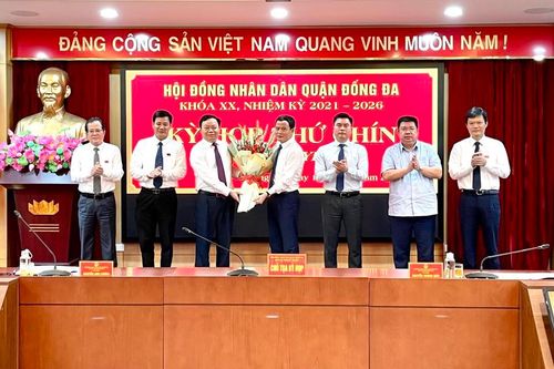 Phê chuẩn kết quả bầu ông Nguyễn Thanh Tùng làm Phó Chủ tịch UBND quận Đống Đa