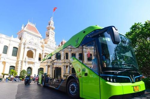 Đề xuất 200 xe điện chở khách tham quan TP Hồ Chí Minh