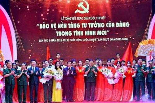 Hội tụ những tấm lòng sắt son với Đảng