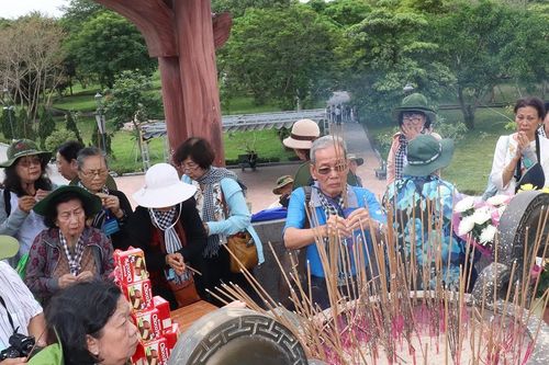 Trở lại chiến trường xưa