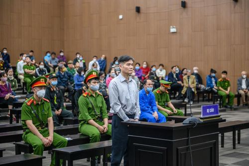 Án chung thân cho tiến sĩ dạy làm giàu