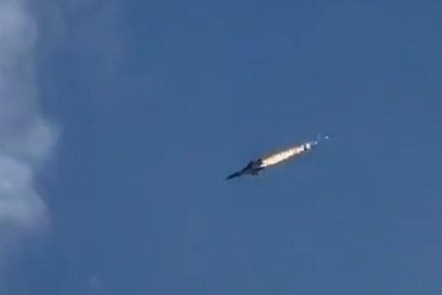 Video MiG-31 bốc cháy khi đang bay