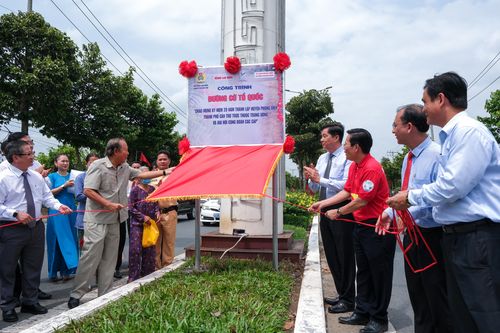 Cần Thơ khánh thành công trình 'Đường cờ Tổ quốc'