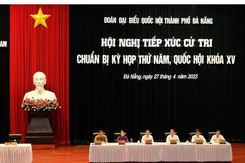 Xử lý nghiêm tham nhũng lớn và cả tham nhũng vặt