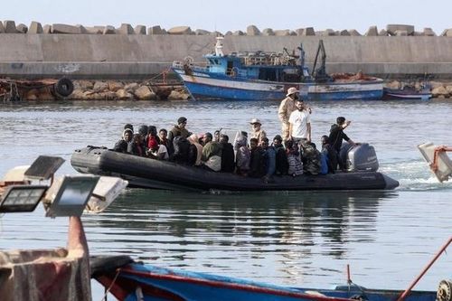 Thêm 55 người di cư chết đuối ở ngoài khơi Libya