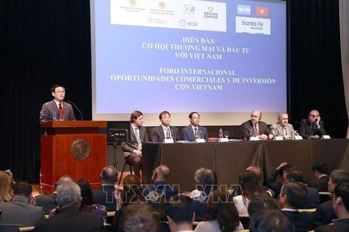 Chủ tịch Quốc hội dự Tọa đàm doanh nghiệp Việt Nam - Argentina tại tỉnh Santa Fe