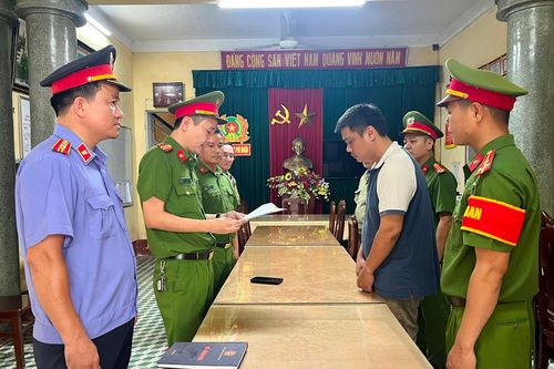 Khởi tố, bắt tạm giam đối tượng lừa đảo 4,8 tỷ đồng