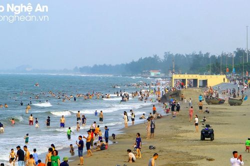 Các nhà hàng phố biển Cửa Lò sẵn sàng phục vụ mùa du lịch
