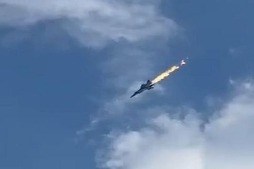Video tiêm kích MiG-31 Nga rơi xuống hồ đóng băng